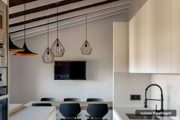Laboratori Corbí, empresa de reformes de cuina a Palafrugell